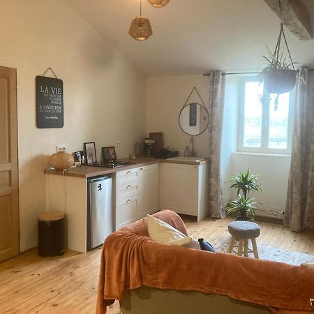 Premier Etage D Une Jolie Maison A La Campagne Montravers Luaran gambar
